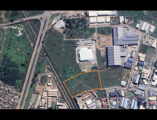 27,300M² VACANT LAND FOR SALE IN APEX